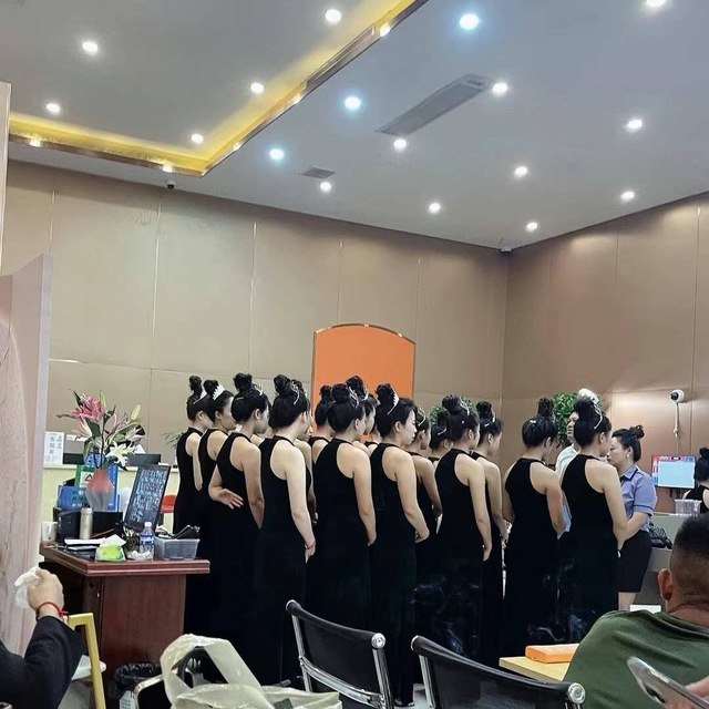 腾龙大酒店-行政套房